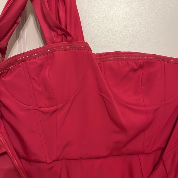 BCBG Max Azria Palais One Shoulder Dress - Begonia /Pink - Size 4 - Picture 9 of 16